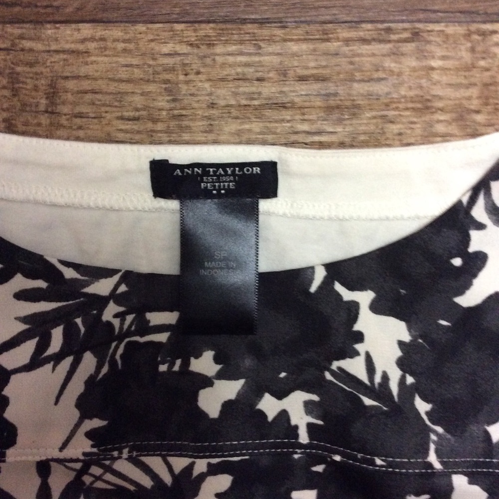 Top - Picture 2 of 2